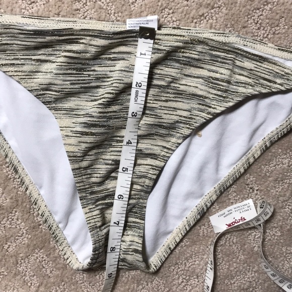 NWT- two piece Reef swim suit - Picture 5 of 5